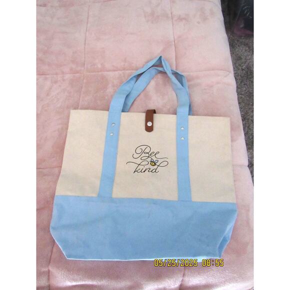 Blue & cream bee tote bag - Picture 1 of 1